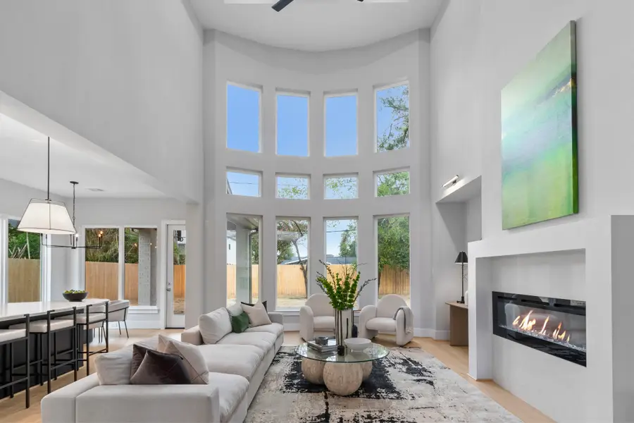 9320 Spring Branch Drive, Houston, TX 77080 - Image #3