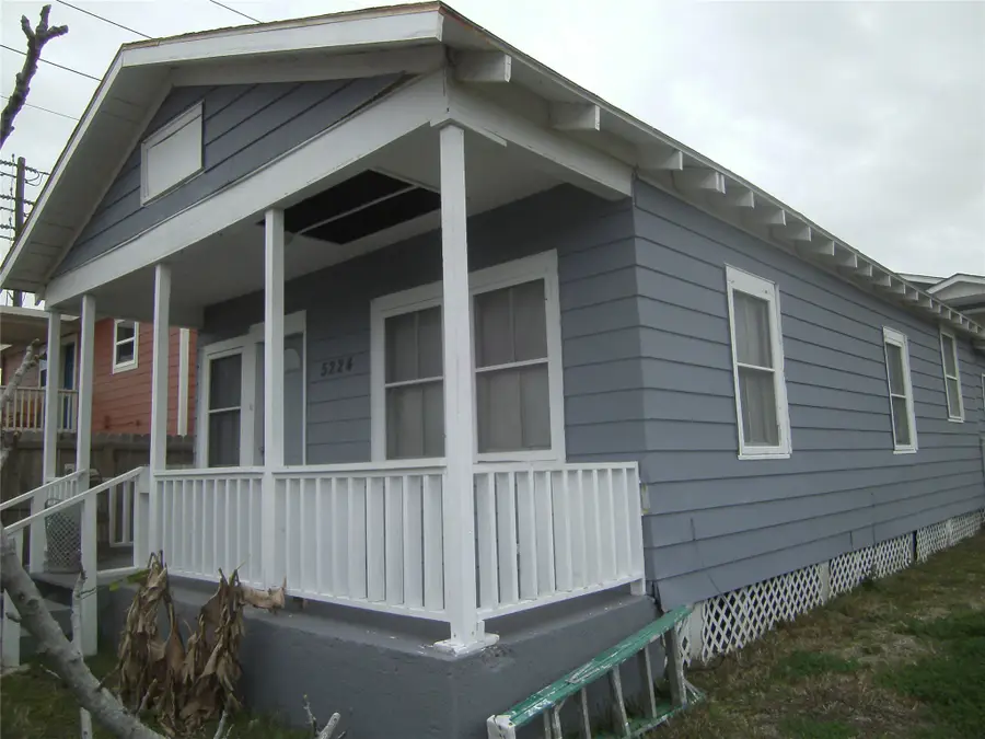 5224 Avenue M 1/2, Galveston, TX 77551 - Image #3