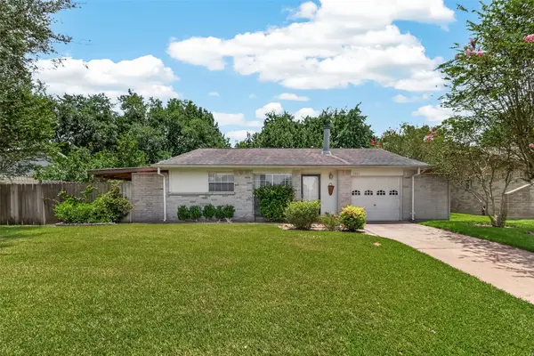 2811 Pheasant Creek Drive, Sugar Land, TX 77498