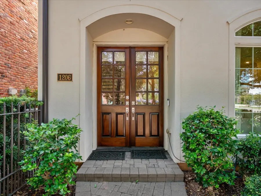 1206 Lake Pointe Parkway, Sugar Land, TX 77478 - Image #2