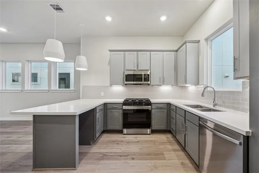 3055 Hicks Street, Houston, TX 77007 - #2