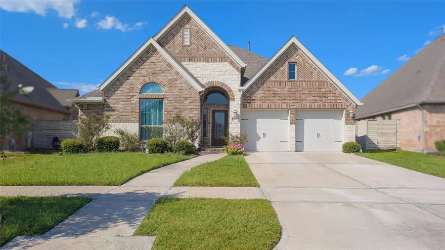 4540 Mesquite Terrace Drive, Manvel, TX 77578 - Image #3