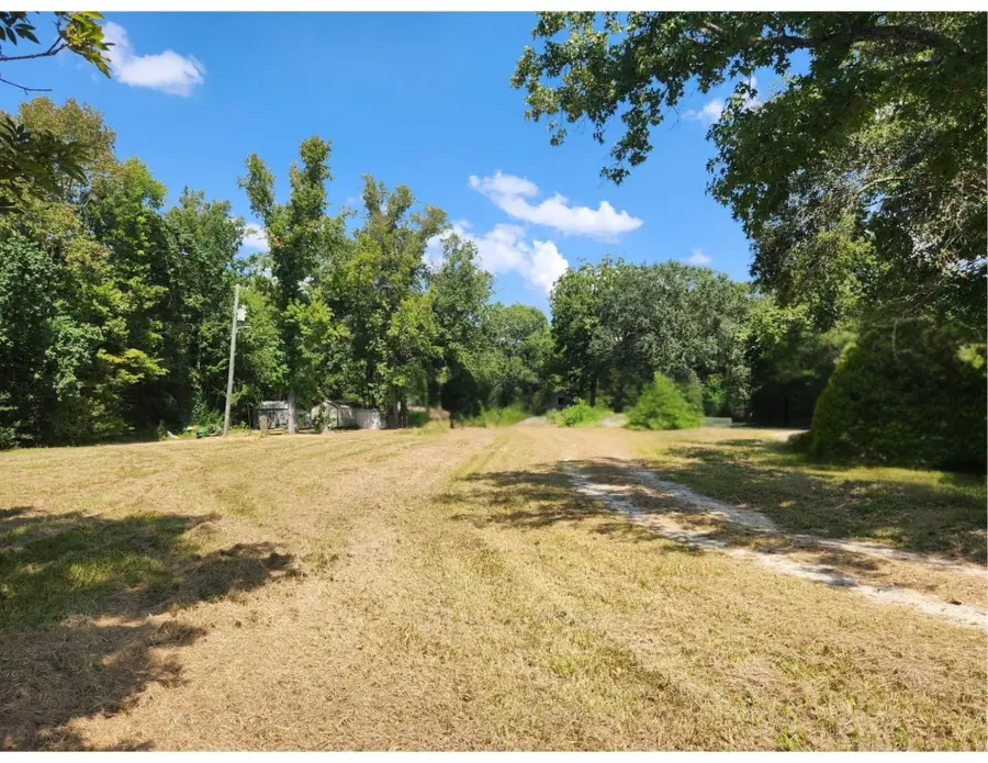 811 County Road 2068, Liberty, TX 77575 - Image #2