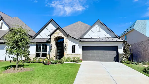 9737 Roaring River Falls Lane, Porter, TX 77365