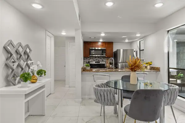 11411 Harwin Drive #17, Houston, TX 77072