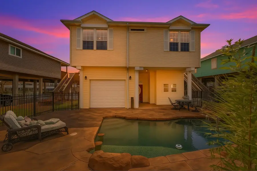 1323 Wahini Street, Tiki Island, TX 77554 - Image #2