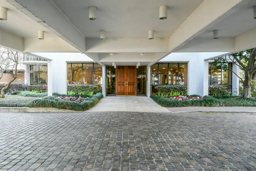 5001 Woodway Drive #1502, Houston, TX 77056 - #2