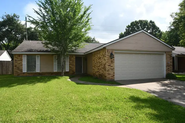 2411 Country Place Drive, Richmond, TX 77406