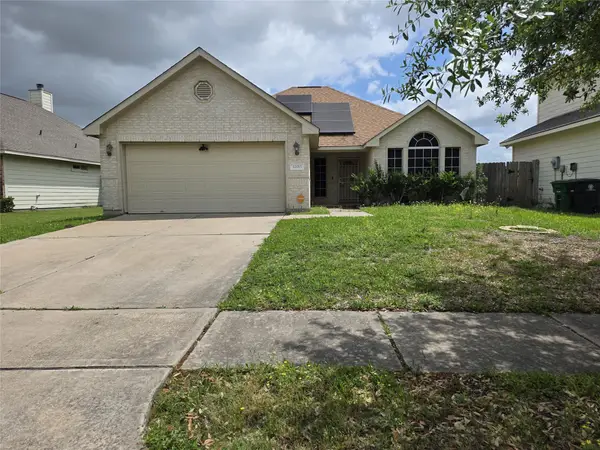 12015 Rosecroft Drive, Houston, TX 77048