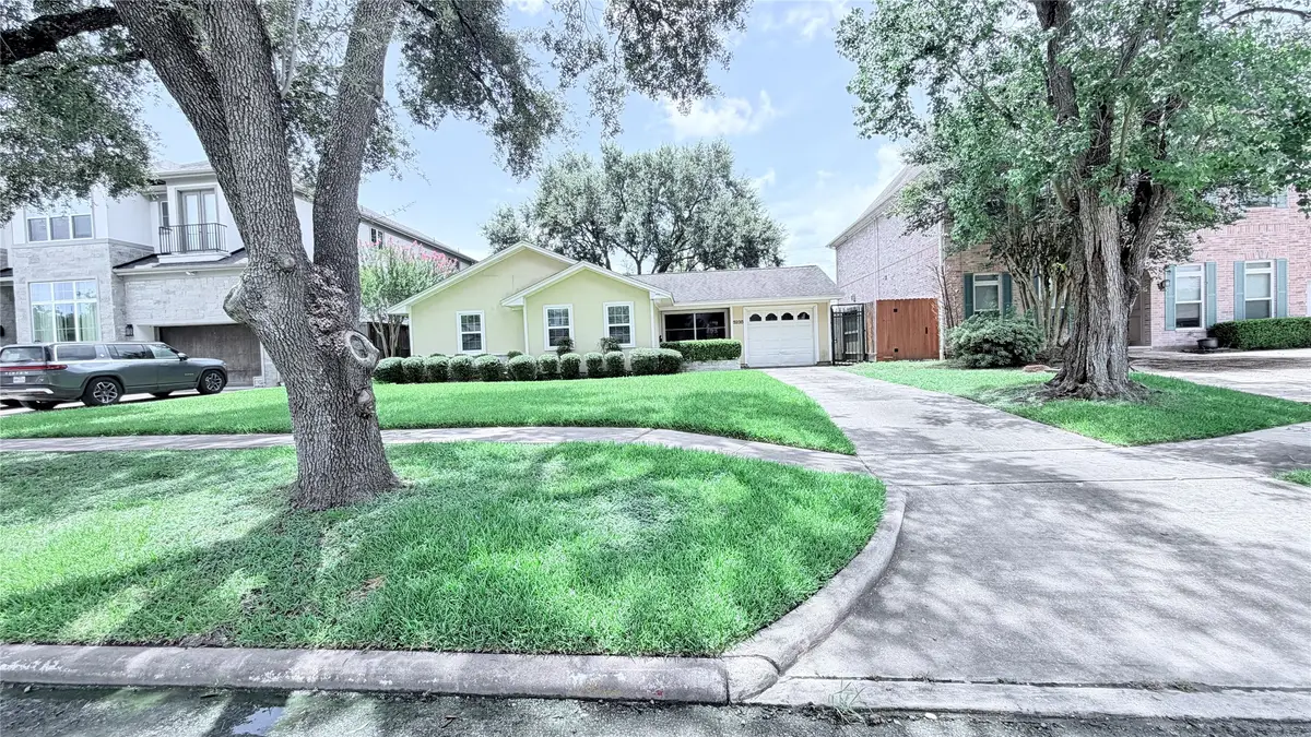 5235 Mimosa Drive, Bellaire, TX 77401 - #1