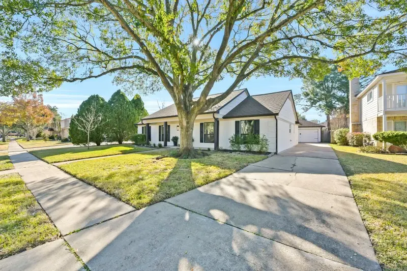 1914 Round Lake Drive, Houston, TX 77077 - #2