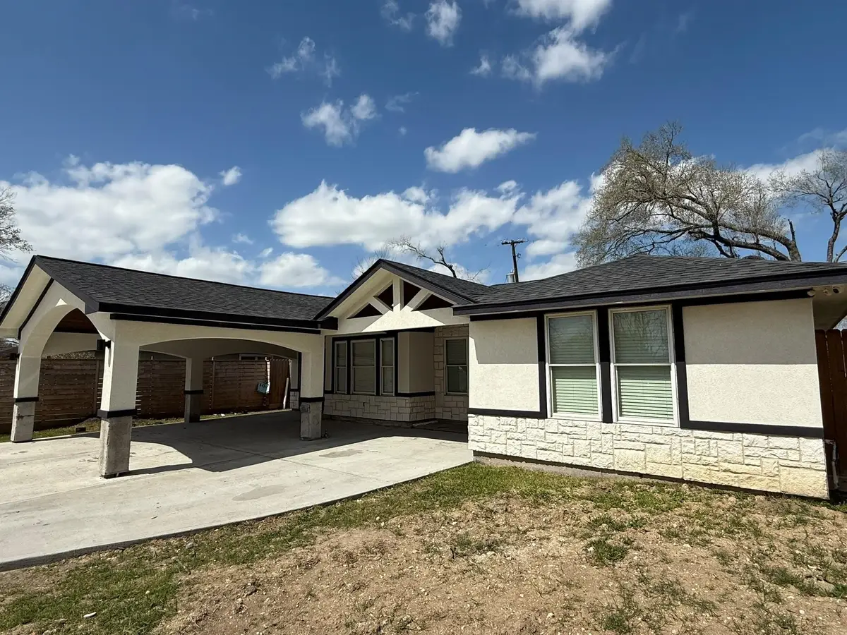 5715 Belarbor Street, Houston, TX 77033 - Image #1