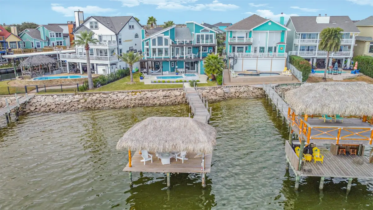 1335 Edwards Drive, Dickinson, TX 77539 - #1