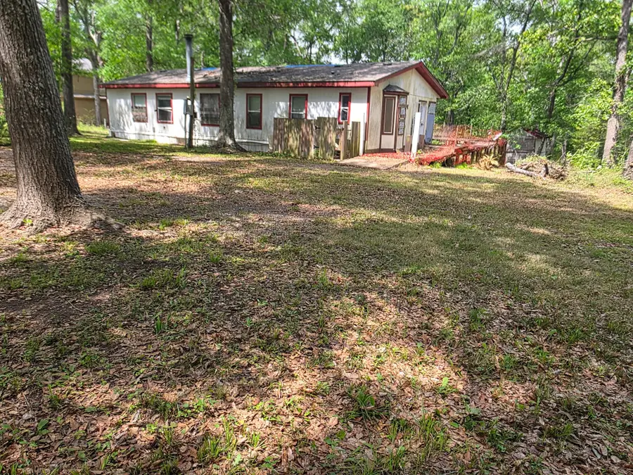 3 Brandon Road, Huntsville, TX 77320 - #2