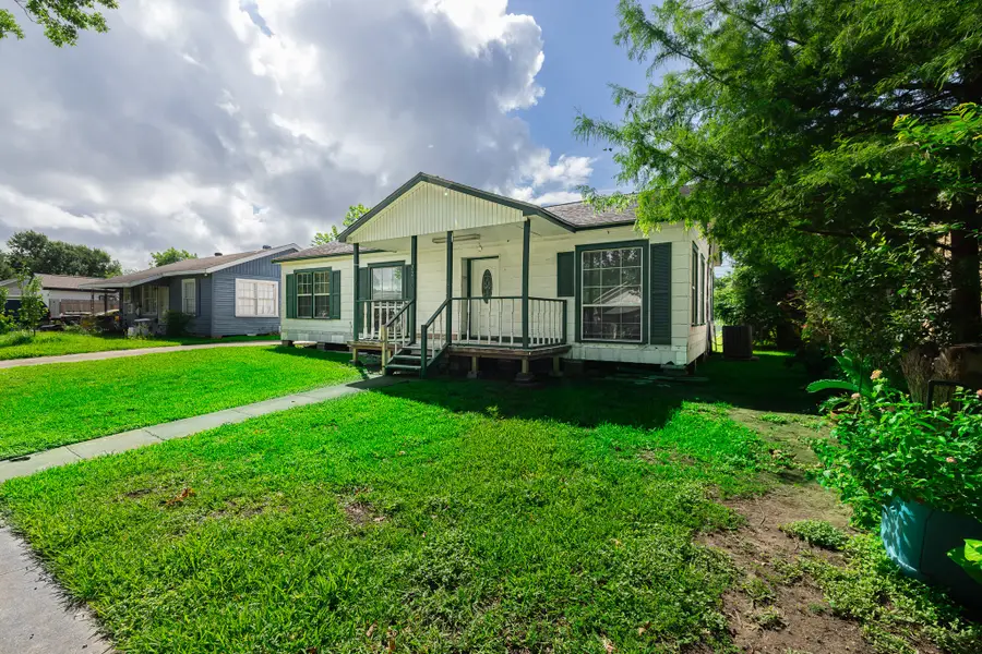 2206 Alabama Street, Baytown, TX 77520 - #3