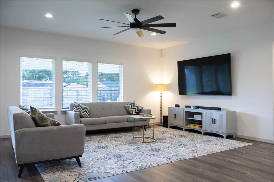 1126 Hyde Lake Lane, Missouri City, TX 77459 - Image #3