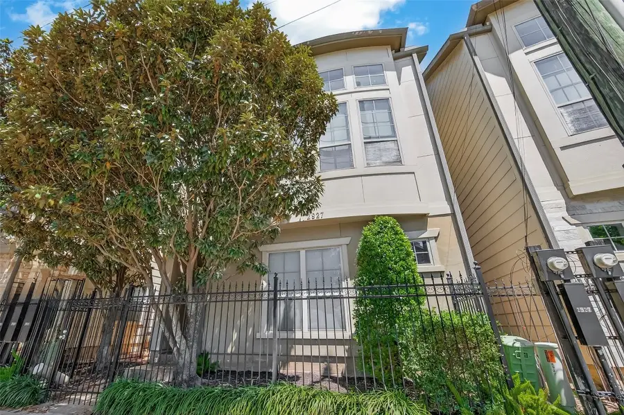 2927 Pease Street, Houston, TX 77003 - #2