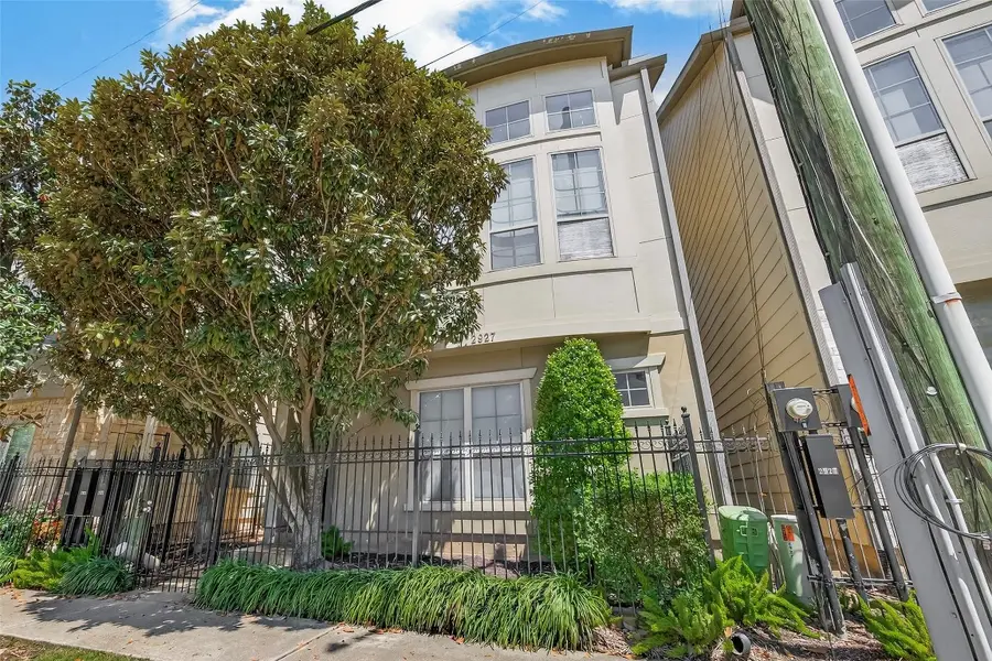 2927 Pease Street, Houston, TX 77003 - #3
