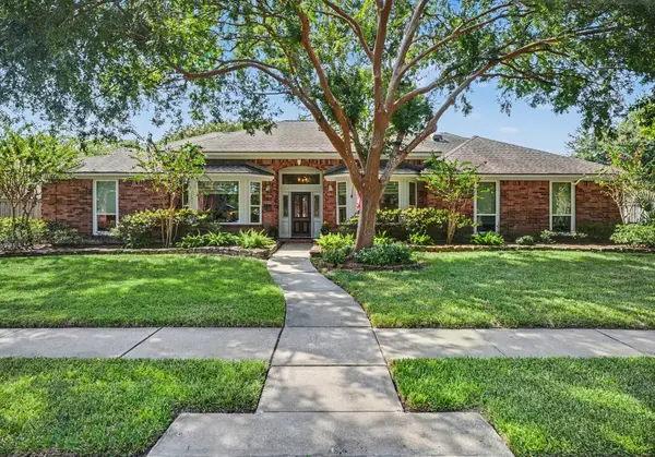 903 Live Oak Lane, Seabrook, TX 77586