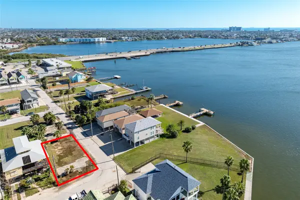 1120 64th Street, Galveston, TX 77551