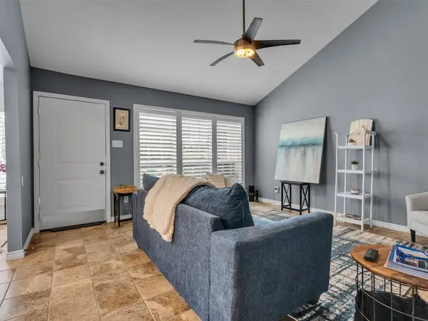 10109 Schaper Road, Galveston, TX 77554