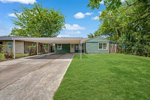 6638 Thornwall Street, Houston, TX 77092