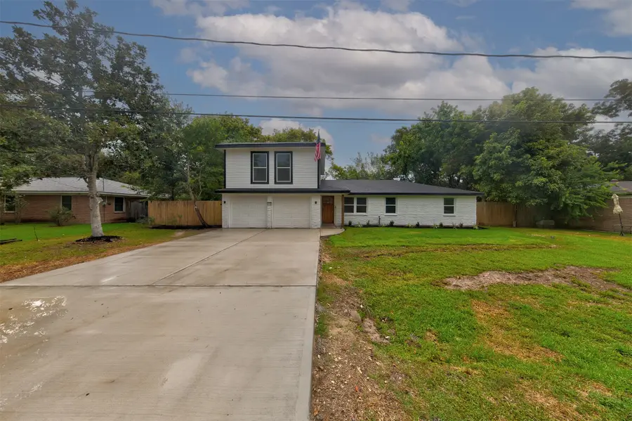 3115 Michael Street, Bacliff, TX 77518 - #3