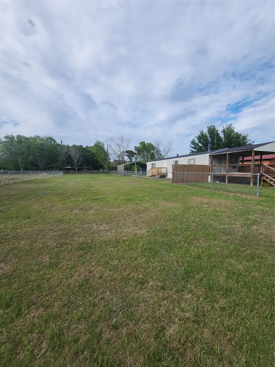 502 Magnusson Ave, Palacios, TX 77465 - #3