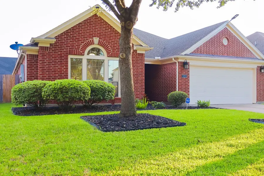 626 Red Oak Canyon Lane, La Marque, TX 77568 - Image #3