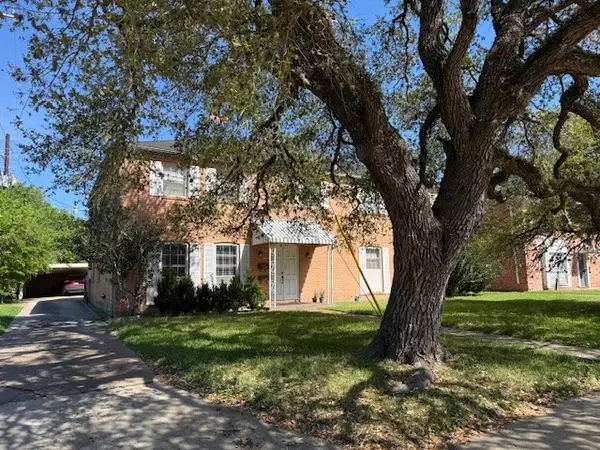 8711 Ilona Lane, Houston, TX 77025