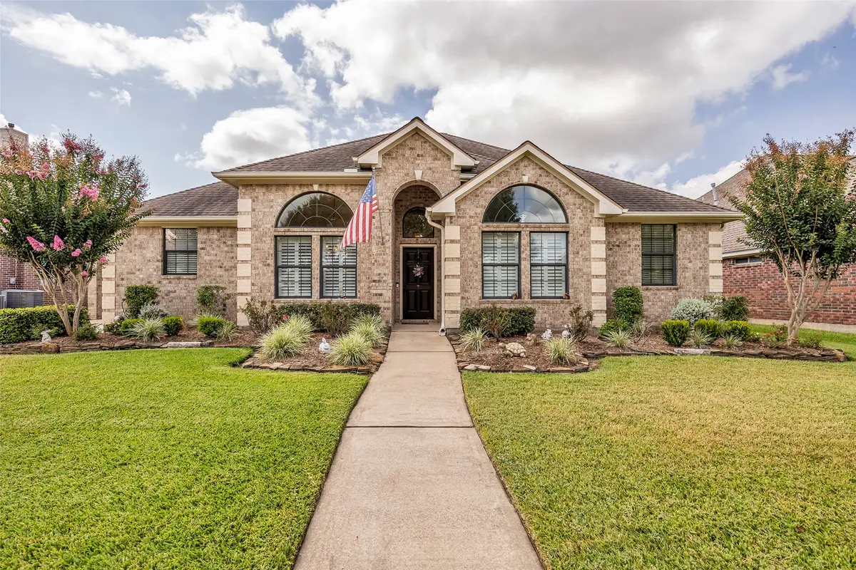 1813 Mesa Verde Drive, Deer Park, TX 77536 - #1