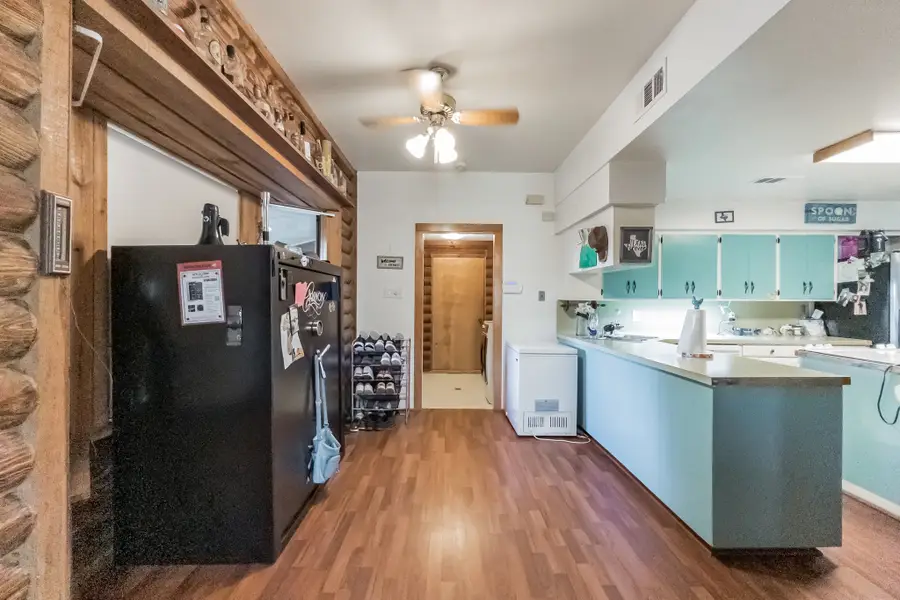 605 Ne Clayton Street, Dayton, TX 77535 - #3