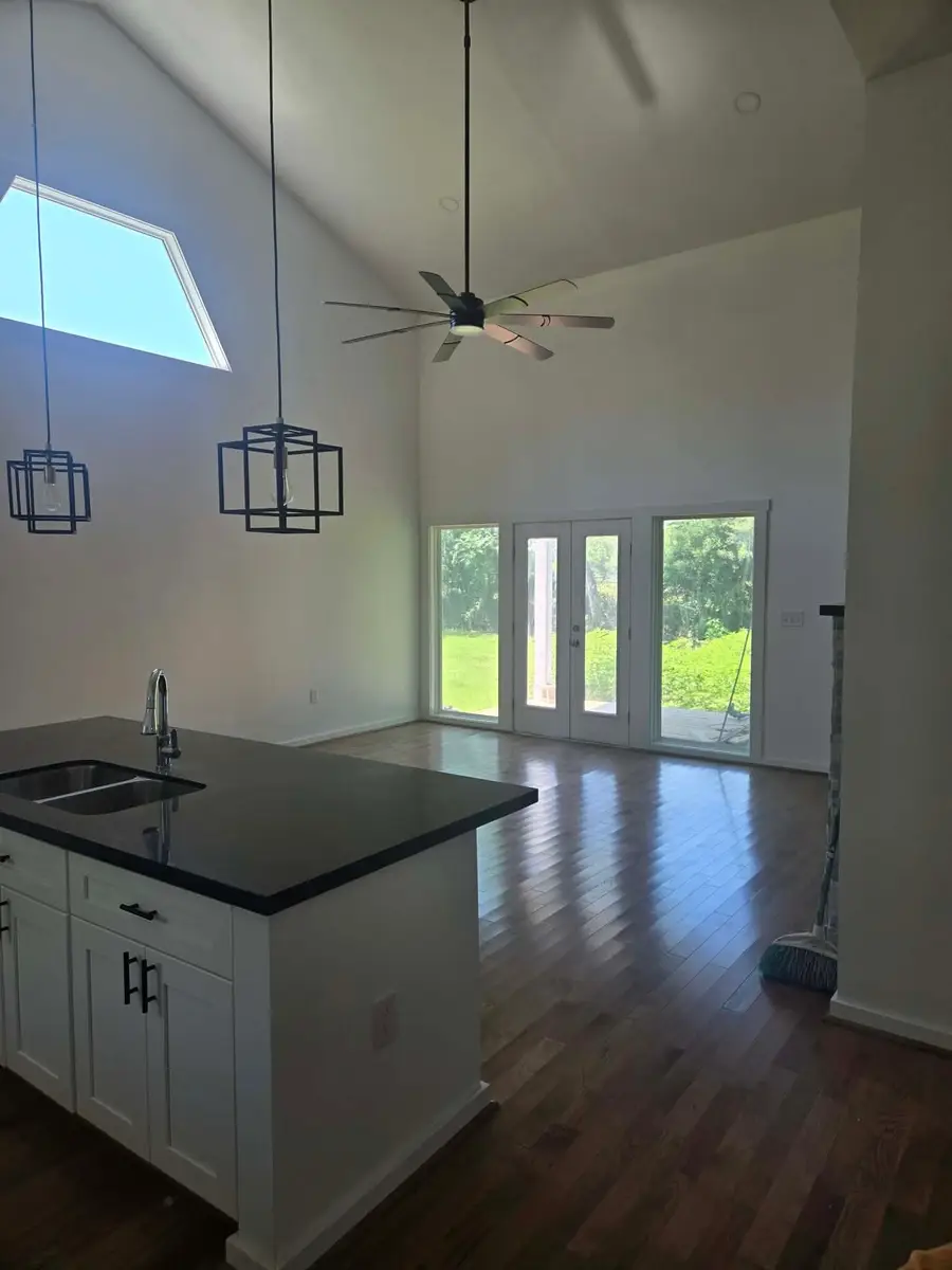 401 W A Street, Eagle Lake, TX 77434 - #3