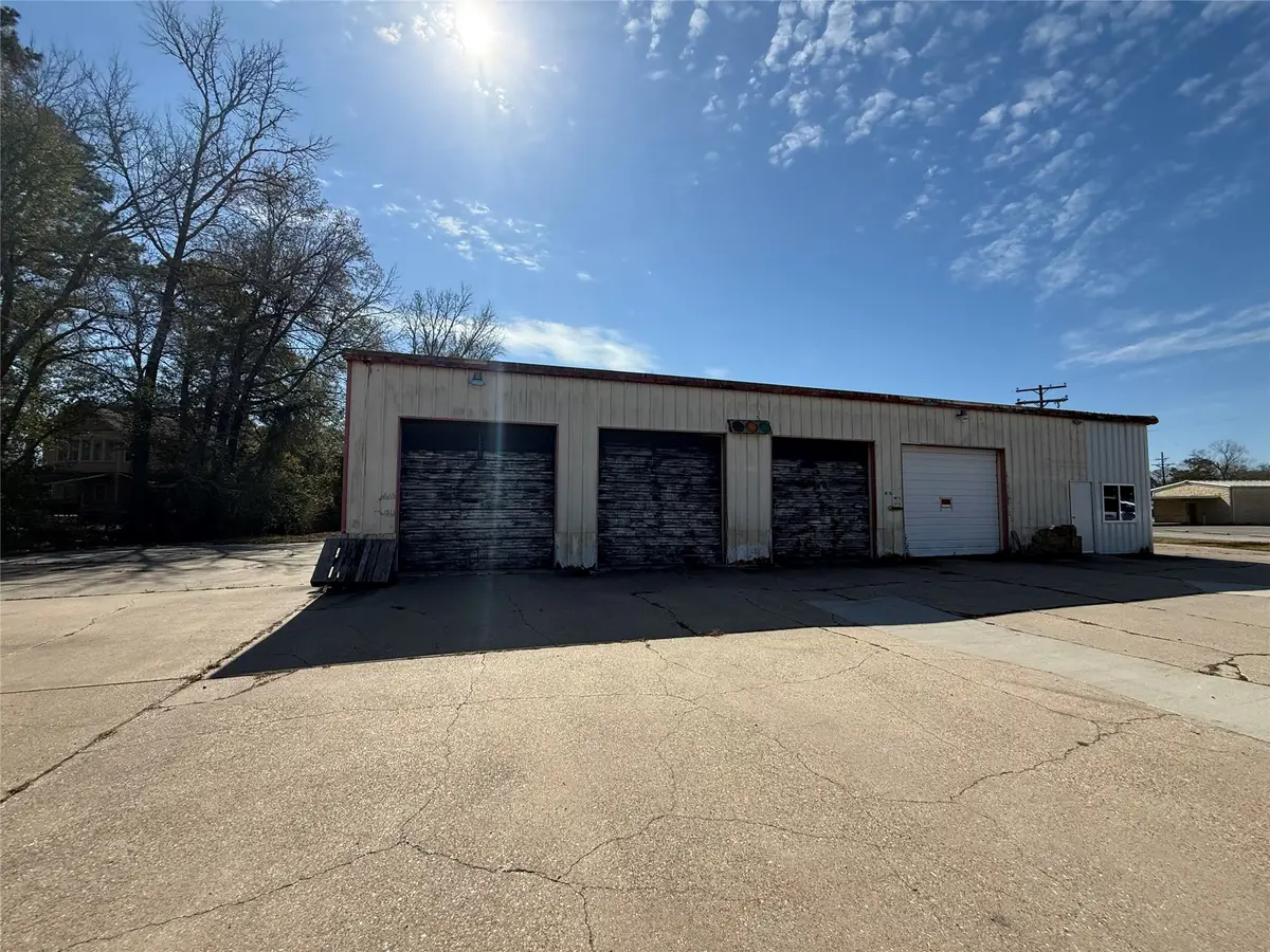 500 E Houston Street, Cleveland, TX 77327 - Image #1