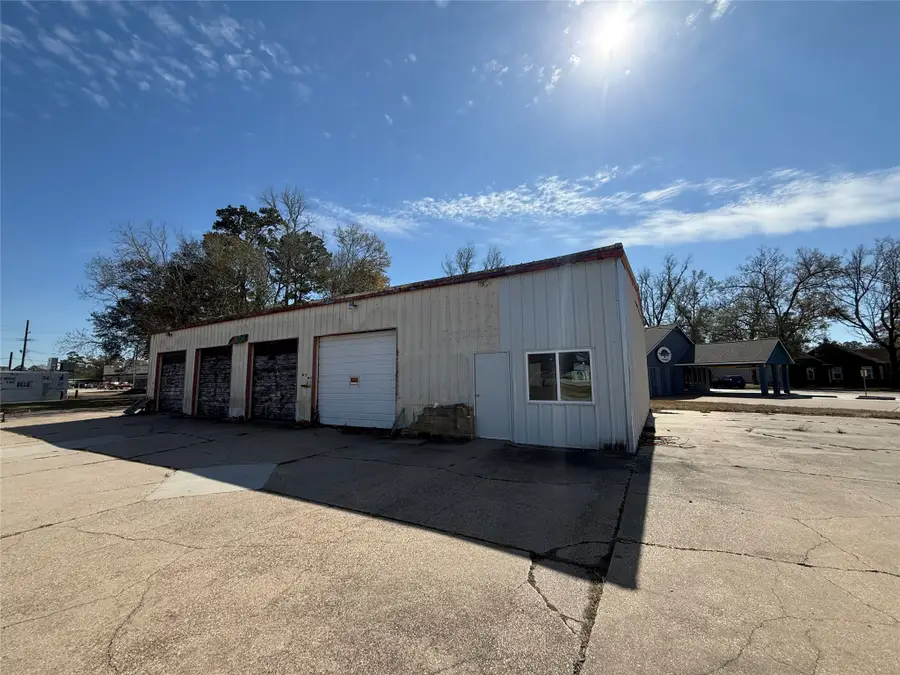 500 E Houston Street, Cleveland, TX 77327 - Image #2