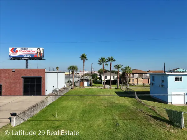 6006 Avenue T, Galveston, TX 77551