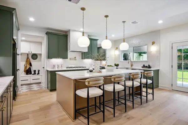 10519 Brinwood Drive, Houston, TX 77043