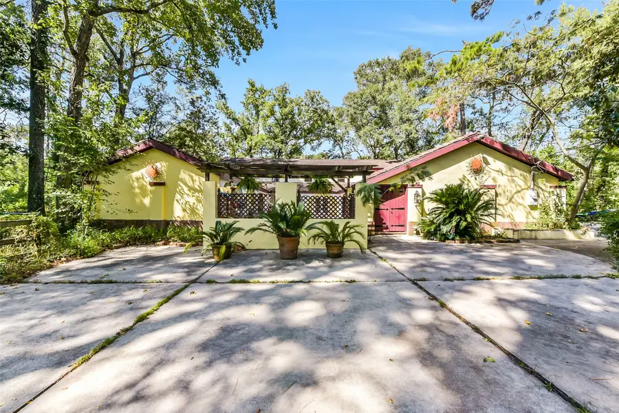 716 Evergreen Lane, Conroe, TX 77302 - Image #3