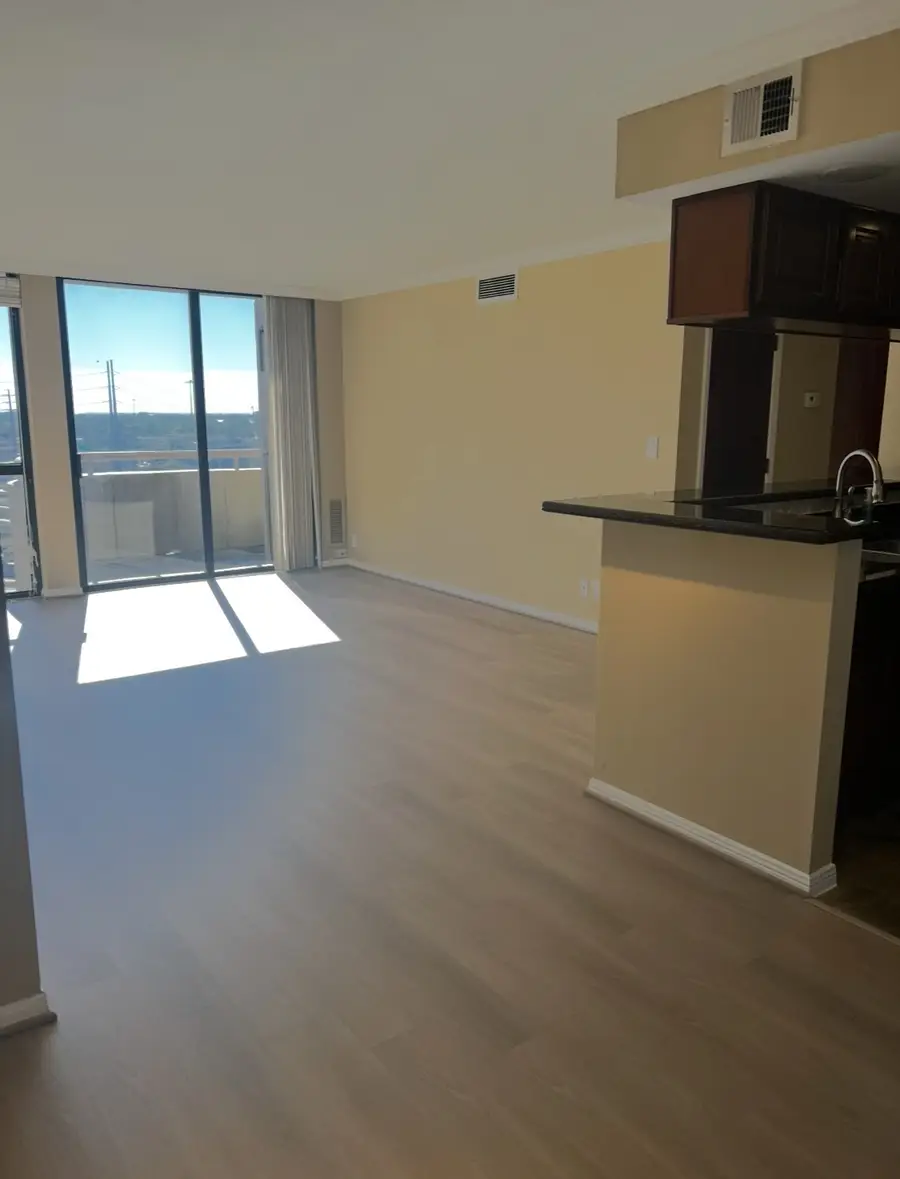 3525 Sage Road #1708, Houston, TX 77056 - Image #2