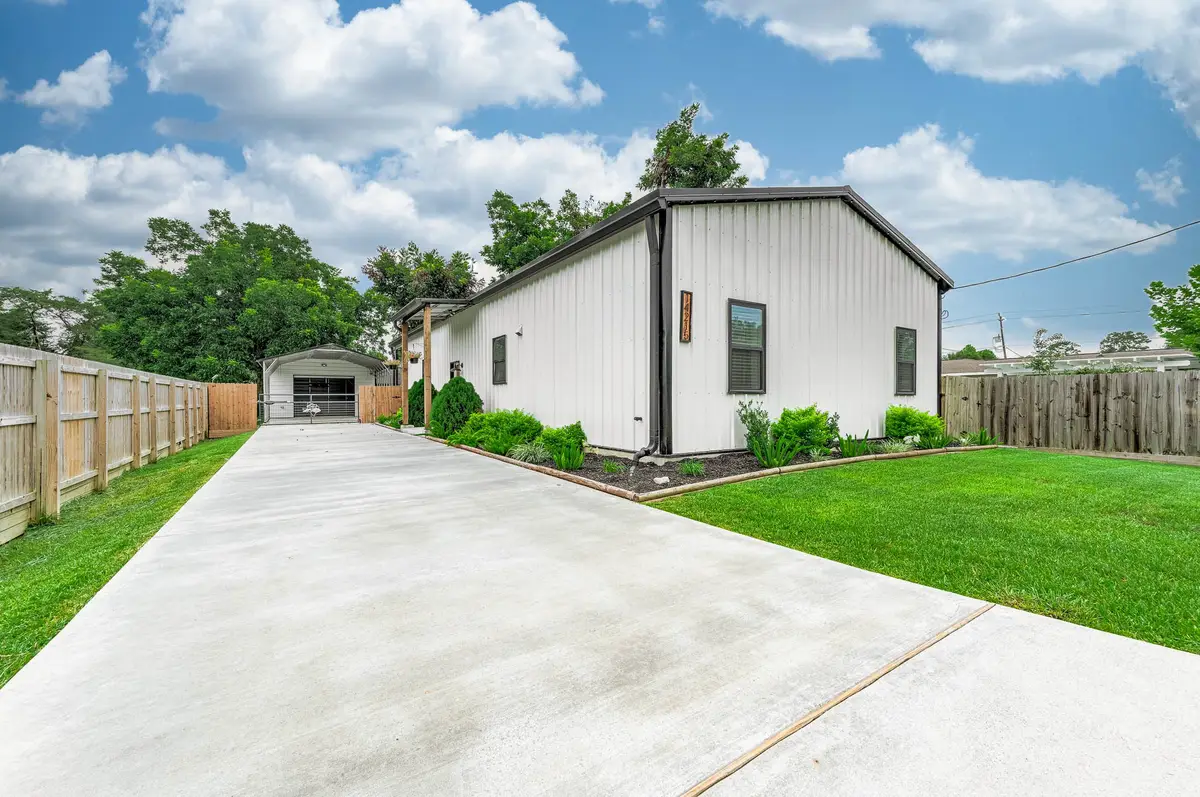 14215 3rd Street, Santa Fe, TX 77517 - #1