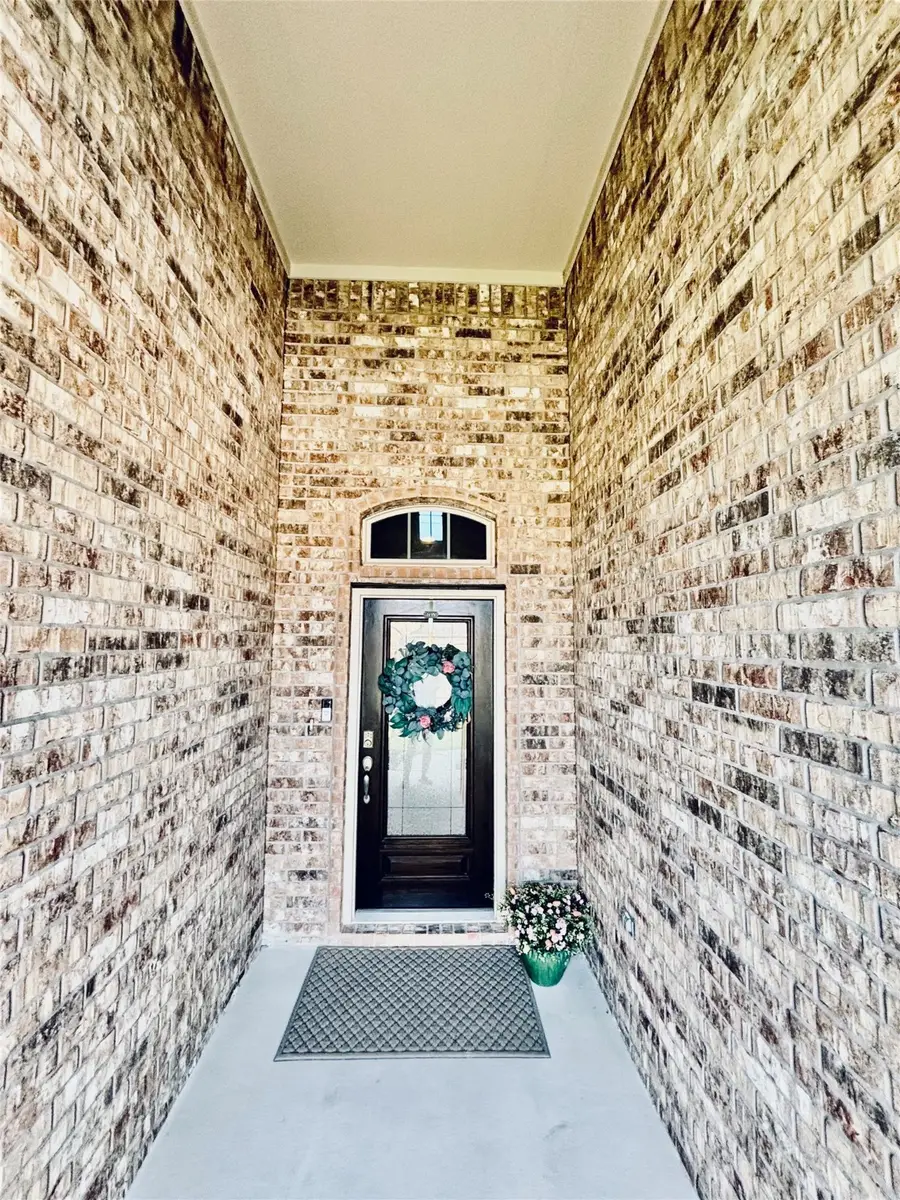 24203 Birchwood Creek Court, Spring, TX 77389 - Image #2