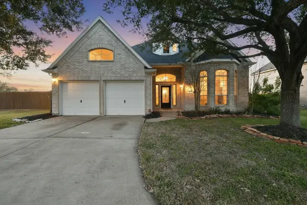 3918 Austin Lake Court, Pearland, TX 77581