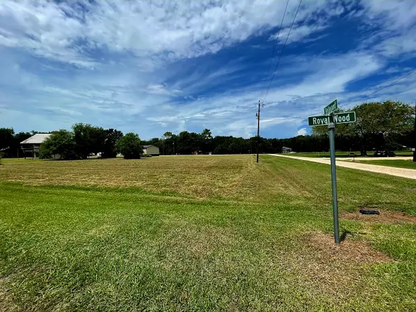 00000 Royalwood St, Palacios, TX 77465