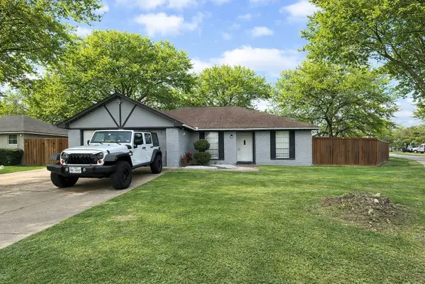 249 Corkwood, Lake Jackson, TX 77566