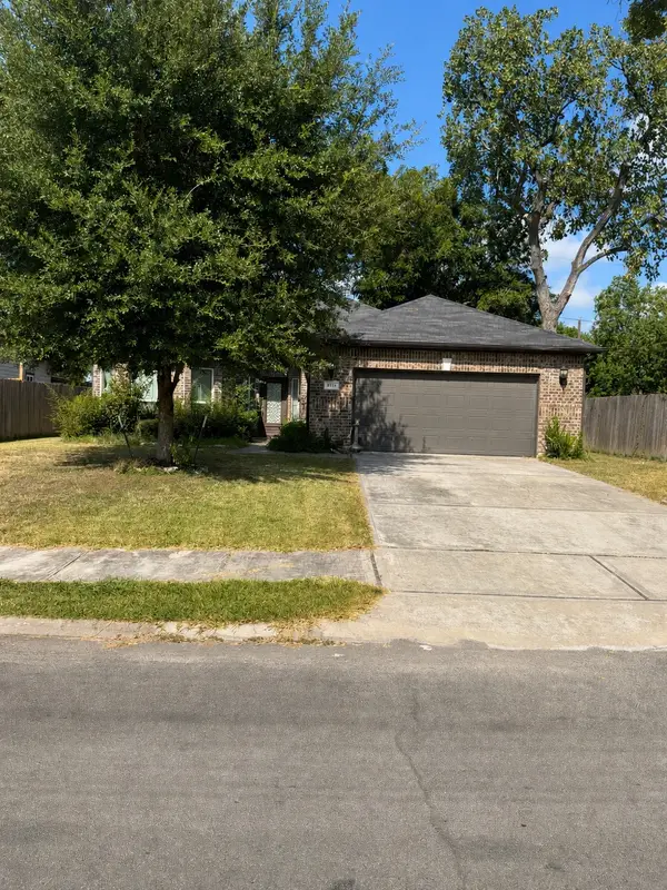 8150 Sharondale Drive, Houston, TX 77033