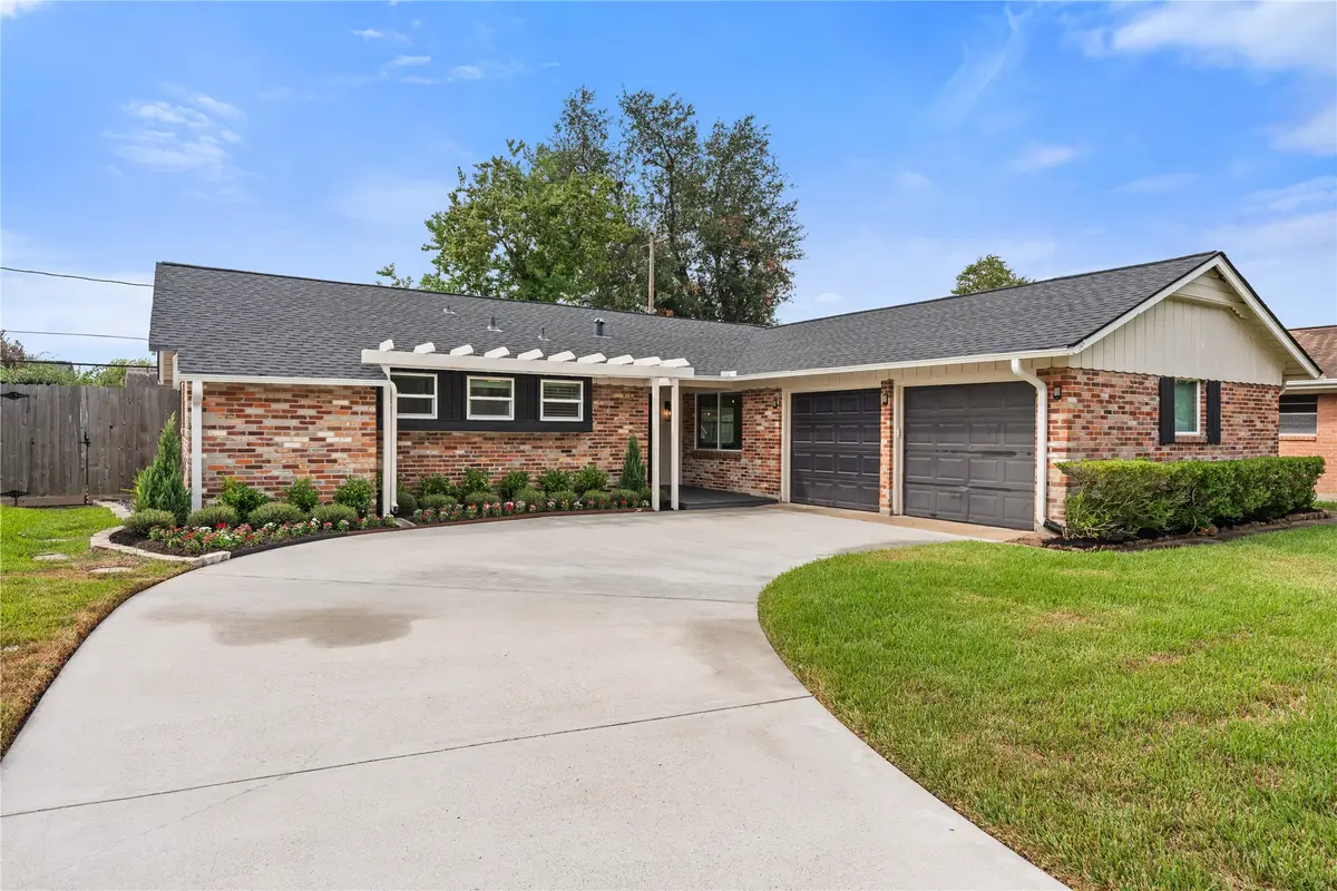 2302 Willowby Drive, Houston, TX 77008 - #1