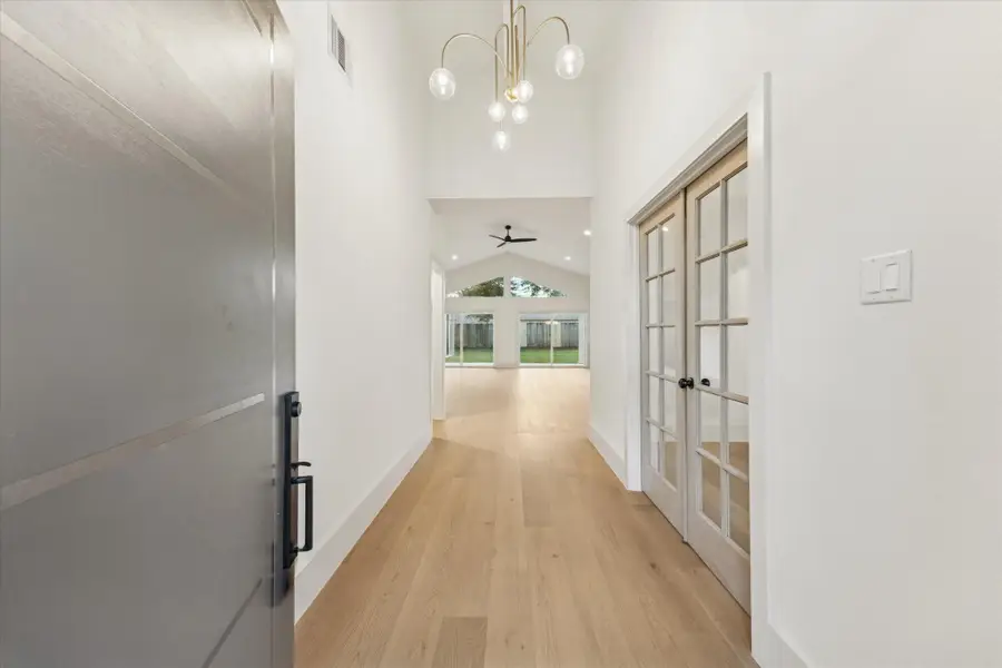 10623 Inwood Drive, Houston, TX 77042 - Image #3