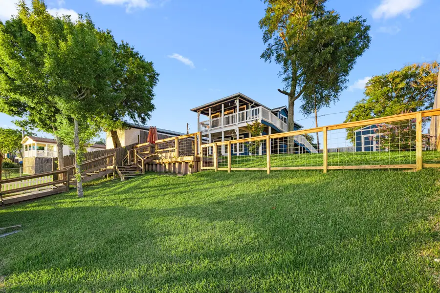 3114 Bay Oaks Harbor Drive, Baytown, TX 77523 - #2