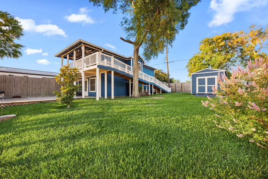 3114 Bay Oaks Harbor Drive, Baytown, TX 77523 - #3