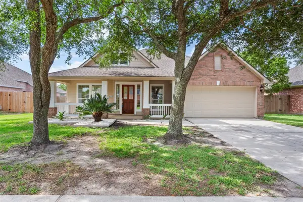 938 Mystic Village Lane, Seabrook, TX 77586